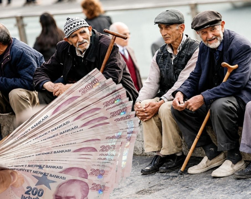 Emeklilerin hesabına 32 bin TL yatacak