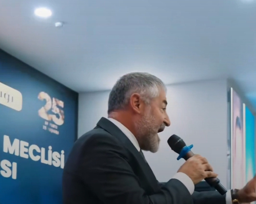 Nurettin Nebati AKP'li eski vekilin eleştirilerine dayanamadı! Sinirlenip herkesin ortasında cevap verdi - Resim : 3