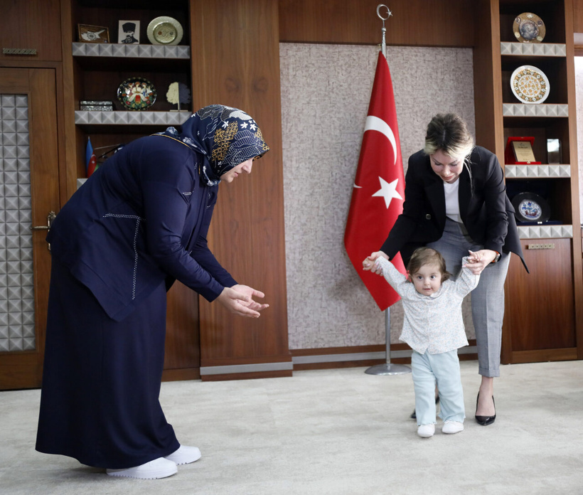 antalya-ikinci-mucize-bebek-ilk-adim-20934-1.jpg