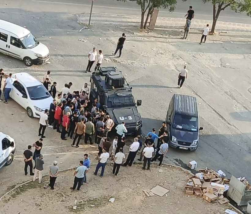 durakta-beklerken-ugradigi-silahli-saldi-846583-251034.jpg