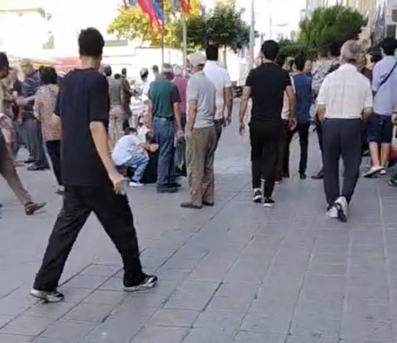 İstanbul'da cinnet anları! Polislerin üzerine kamyon sürüp bıçak çekti! O anlar kamerada - Resim : 6