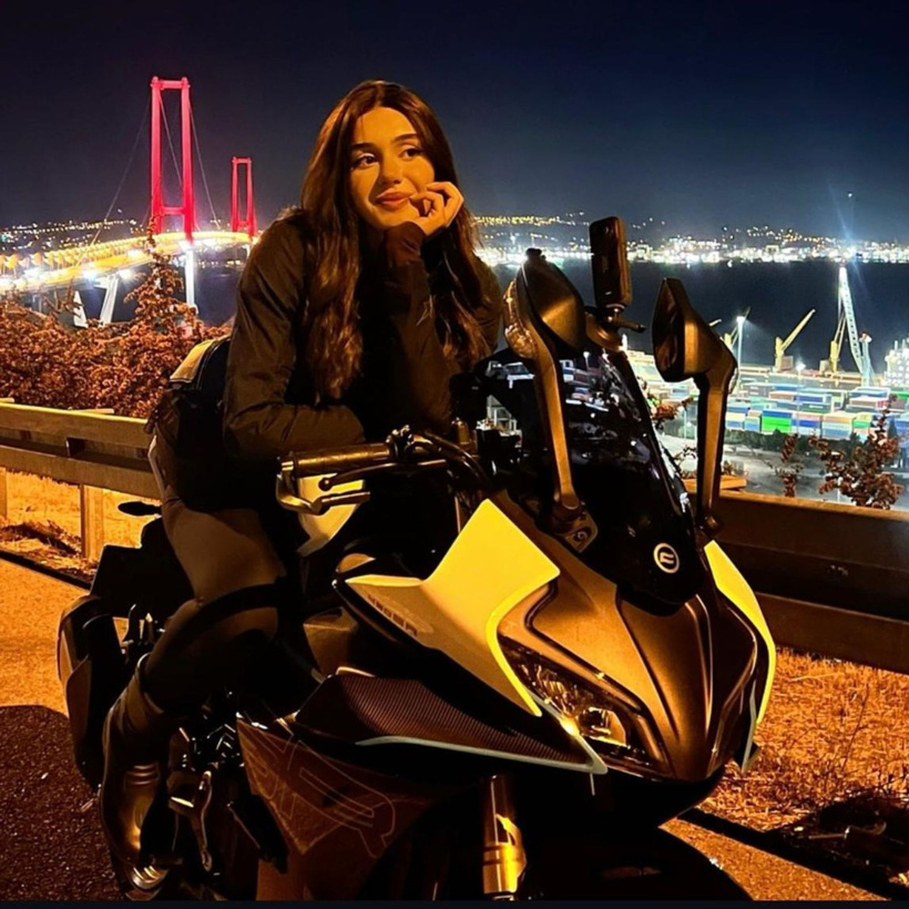 Sosyal medyanın sevilen ismiydi: 22 yaşındaki Ceyda Yakova'dan acı haber - Fotoğraf: 4