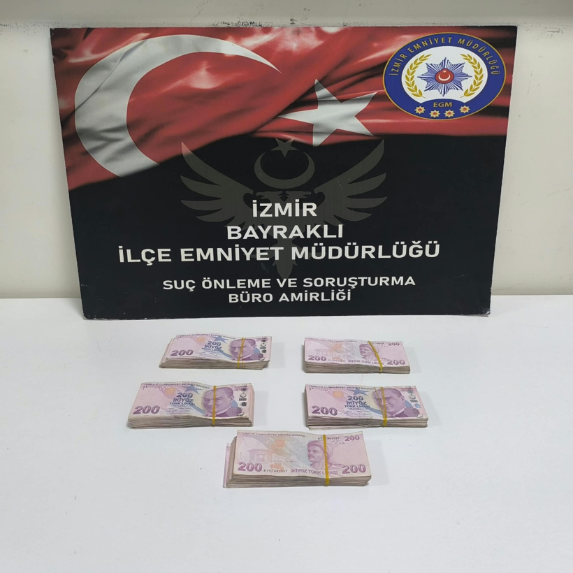 Tapudan çıktı parasını düşürdü! Gerçek kamerada ortaya çıktı - Resim : 3