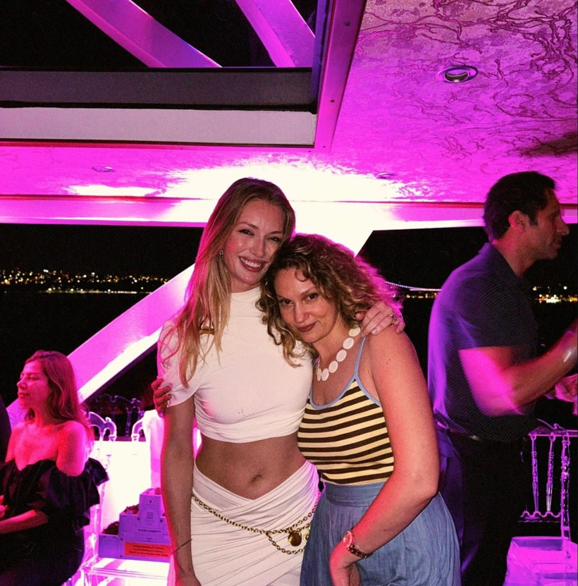 Yasemin Kay Allen'a eşinden servet değerinde doğum günü sürprizi - Fotoğraf: 5