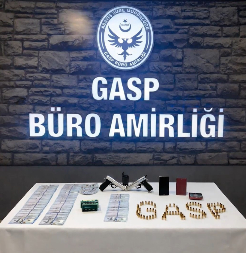 Villaya sahte polis baskını güvenlik kamerasında! 4 milyon dolara işkence ile çöktüler - Resim : 5