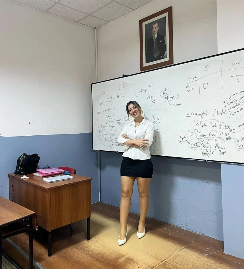 Mini Etekli Fidan retmen Yine Tahta Ba na D nd Mini Etekli Fidan retmen Yine Tahta Ba na D nd