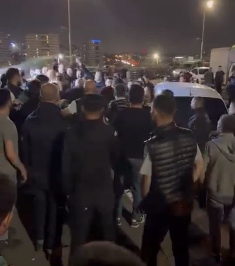 Son Dakika | Bayrampaşa Sebze ve Meyve Hali birbirine girdi: Kavgaya müdahale eden 13 polis yaralı - Resim : 3