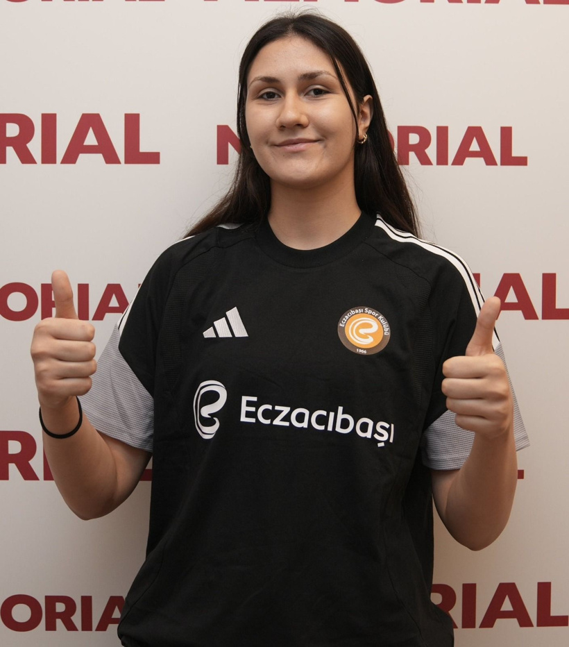 Zehra Güneş rakipsiz değil artık! Üstelik daha 16'sında 1.96 boyunda: Resmen açıklandı - Fotoğraf: 10