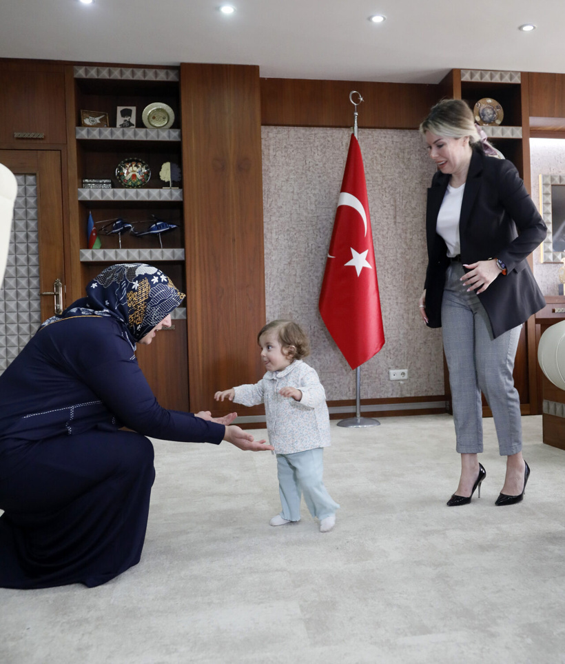 antalya-ikinci-mucize-bebek-ilk-adim-20934-2.jpg