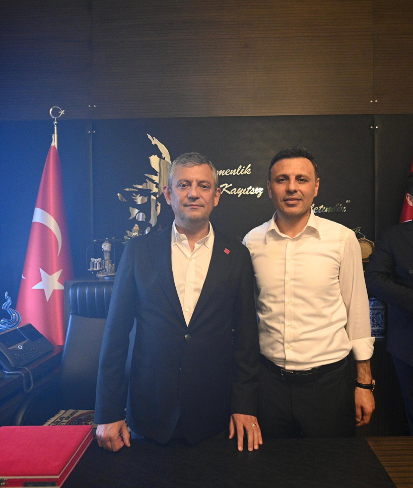 Kurultay ilan edilmezse neler olacak? CHP Lideri Özgür Özel ne yapacağını açıkladı - Resim : 1